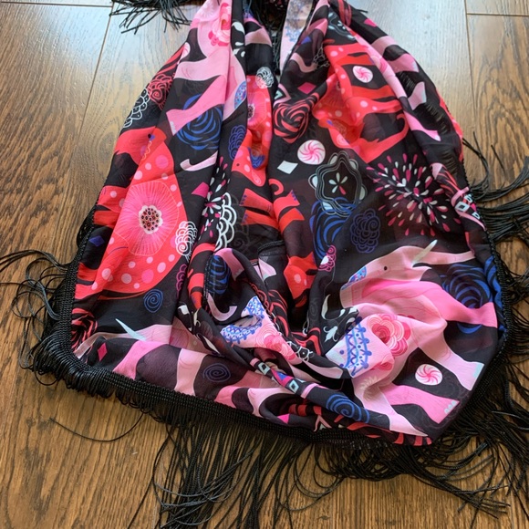 BNWT Chiffon scarf warp pink elephants lovely print - Picture 3 of 7